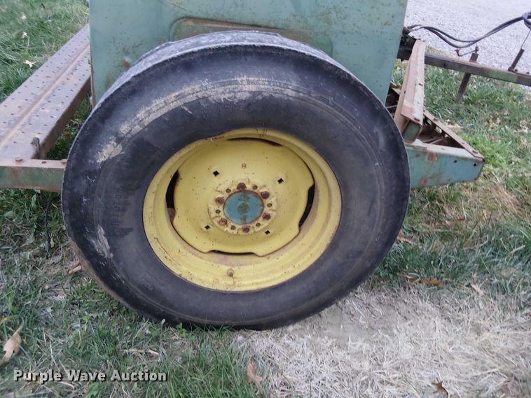 image for item DT4656 John Deere 8000 grain drill