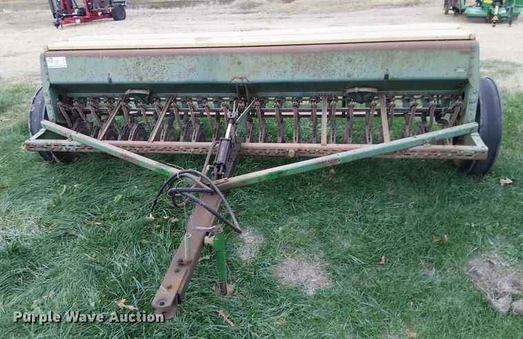 image for item DT4657 John Deere 8300 grain drill