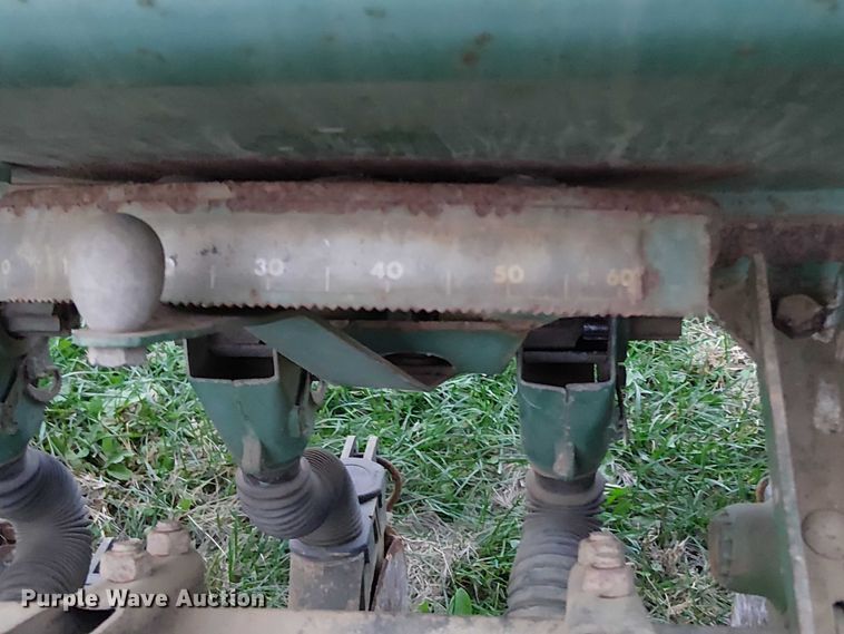 image for item DT4657 John Deere 8300 grain drill