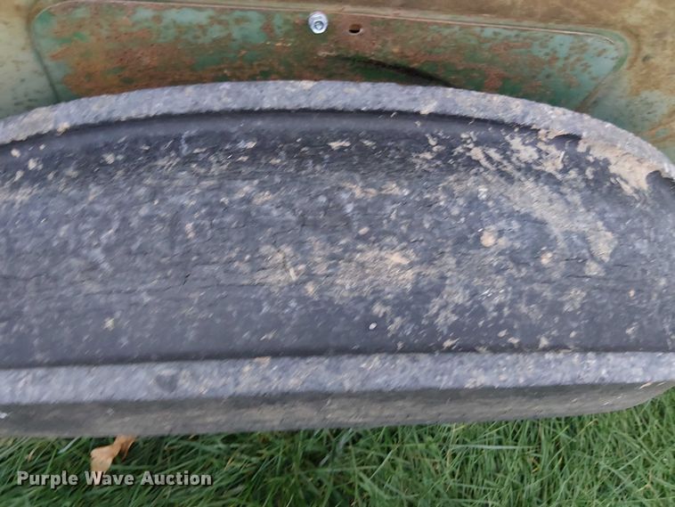 image for item DT4657 John Deere 8300 grain drill