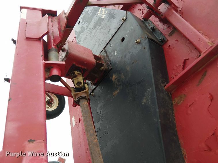 image for item DT4658 Progressive Turf Equipment Inc. Pro-Max 36 batwing finish mower