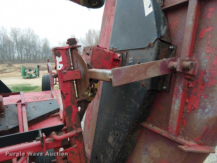 image for item DT4658 Progressive Turf Equipment Inc. Pro-Max 36 batwing finish mower