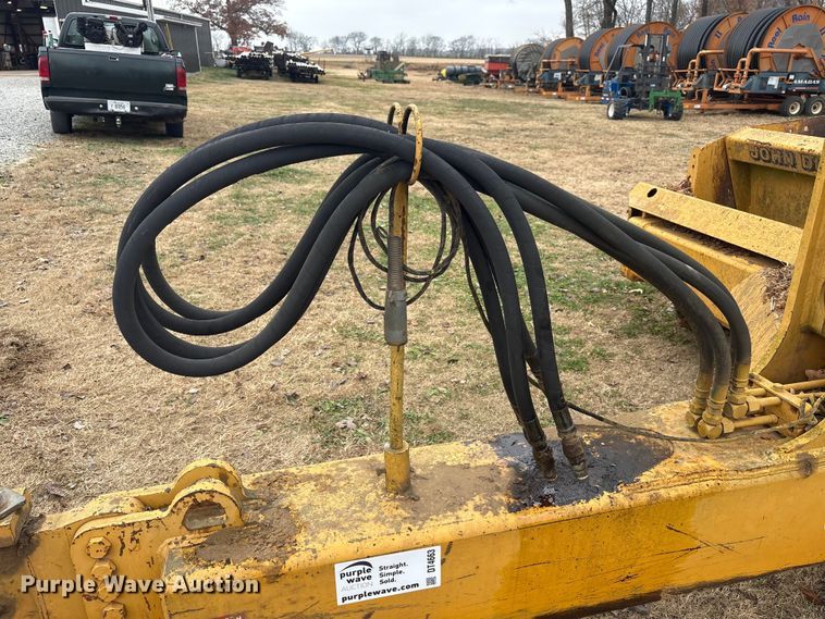 image for item DT4663 2002 John Deere 1312C scraper