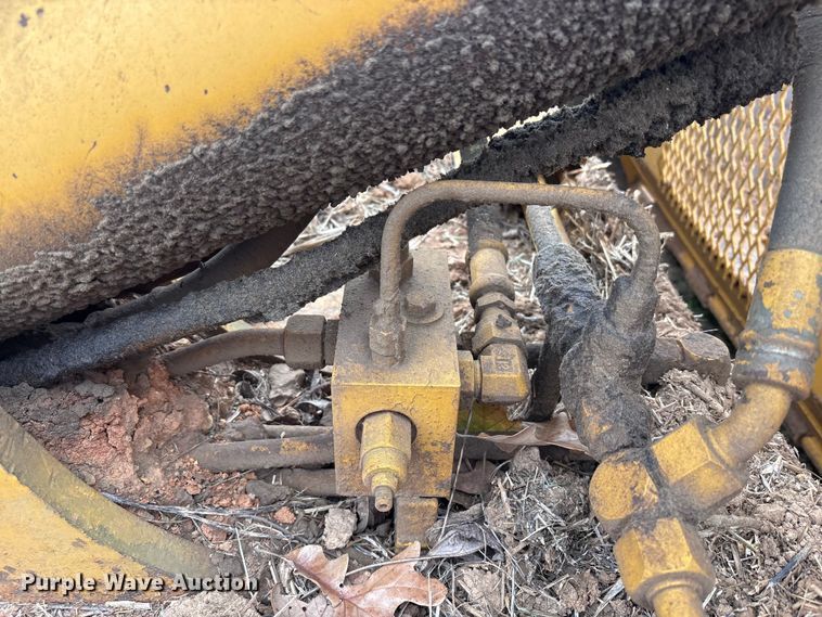 image for item DT4663 2002 John Deere 1312C scraper