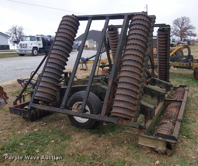 image for item DT4664 24' W cultipacker