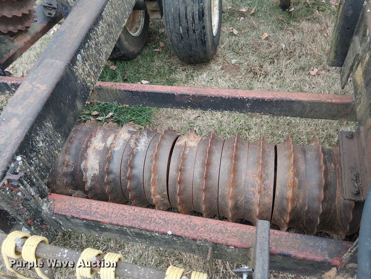 image for item DT4664 24' W cultipacker