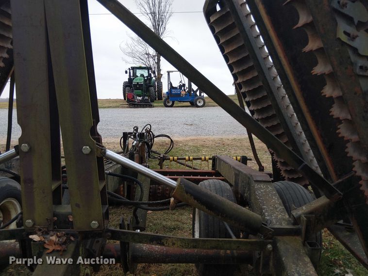 image for item DT4664 24' W cultipacker