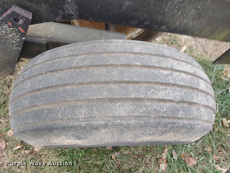 image for item DT4664 24' W cultipacker