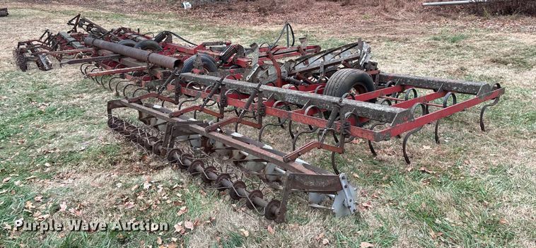 image for item DT4666  30' W field cultivator