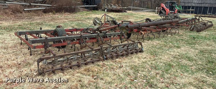 image for item DT4666  30' W field cultivator