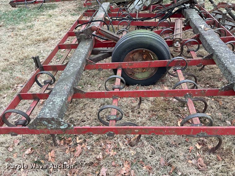image for item DT4666  30' W field cultivator