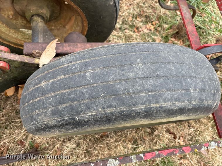 image for item DT4666  30' W field cultivator