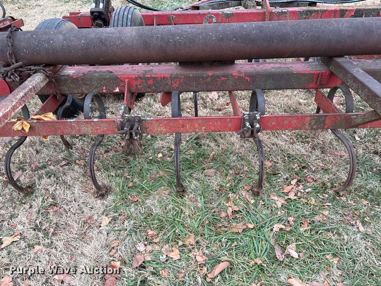 image for item DT4666  30' W field cultivator
