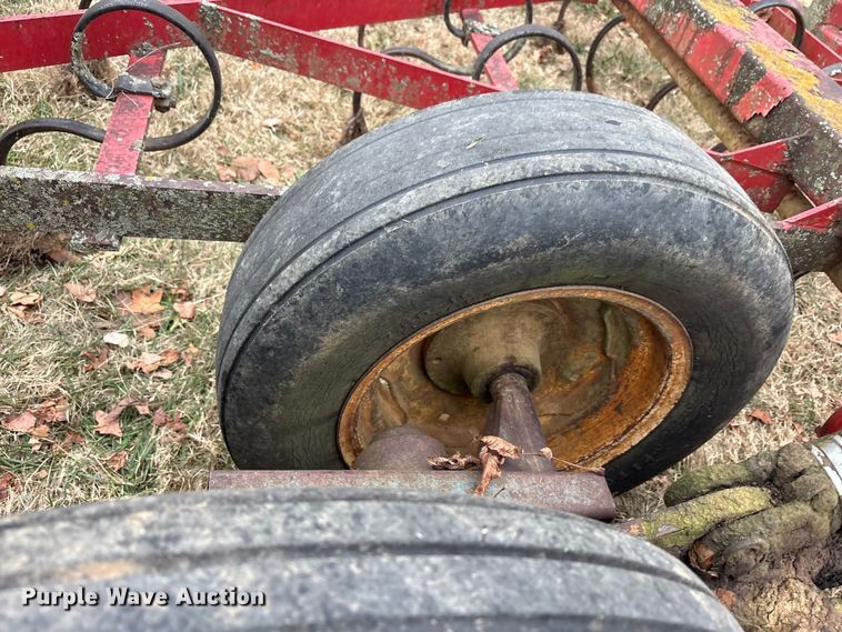 image for item DT4666  30' W field cultivator