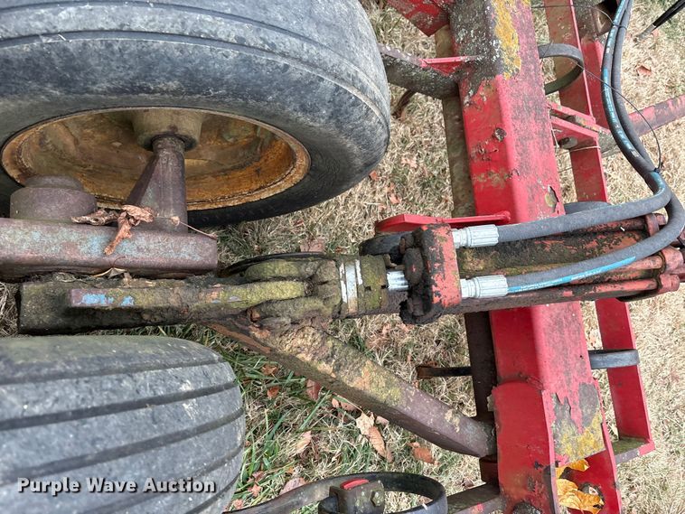 image for item DT4666  30' W field cultivator