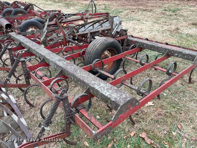 image for item DT4666  30' W field cultivator
