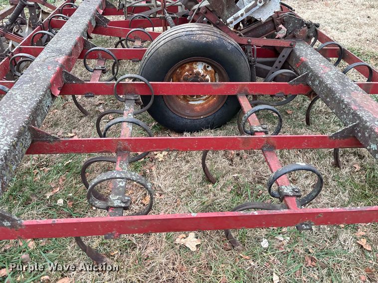image for item DT4666  30' W field cultivator