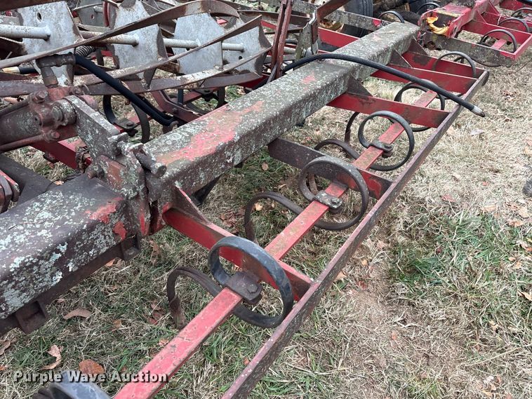 image for item DT4666  30' W field cultivator