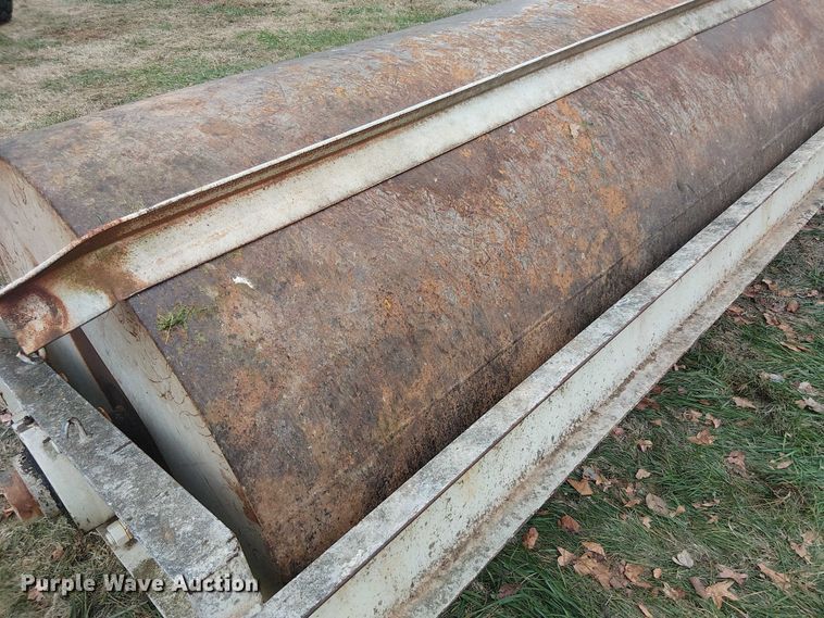 image for item DT4667 Single drum roller