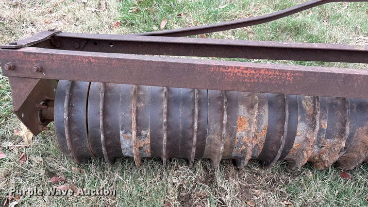 image for item DT4670 17' cultipacker