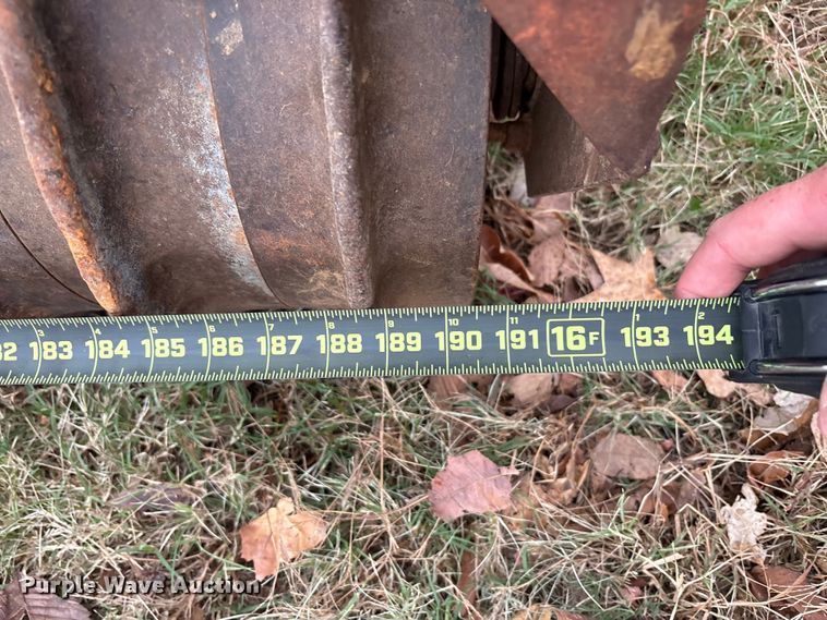 image for item DT4670 17' cultipacker