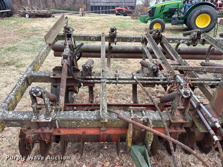 image for item DT4672 Mulch finisher