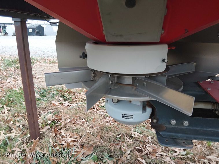 image for item DT4673 Vicon RO-EDW spreader