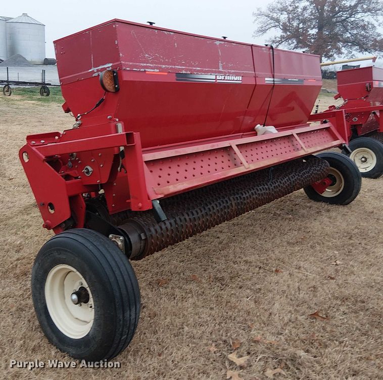 image for item DT4677 2020 Brillion SL2121 seeder
