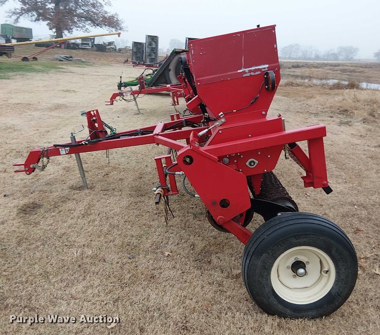 image for item DT4677 2020 Brillion SL2121 seeder