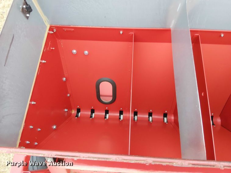 image for item DT4677 2020 Brillion SL2121 seeder