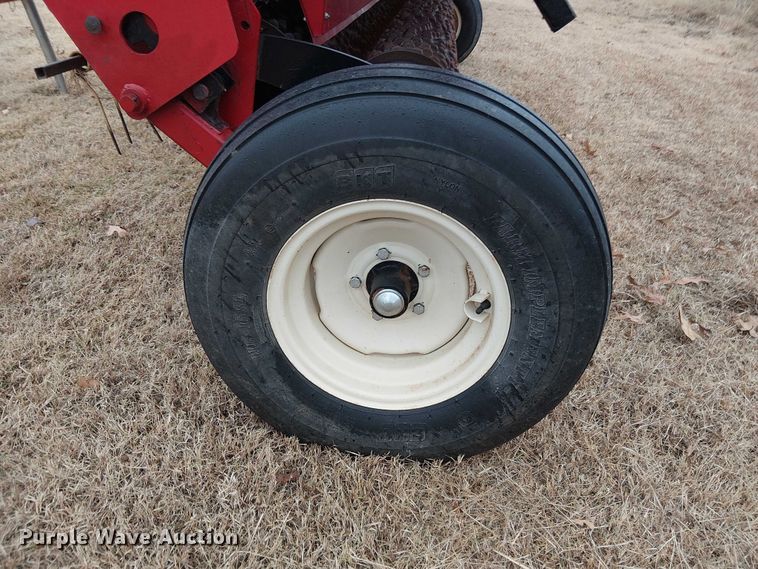 image for item DT4677 2020 Brillion SL2121 seeder