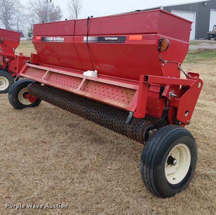 image for item DT4678 2021 Brillion SL2121 seeder