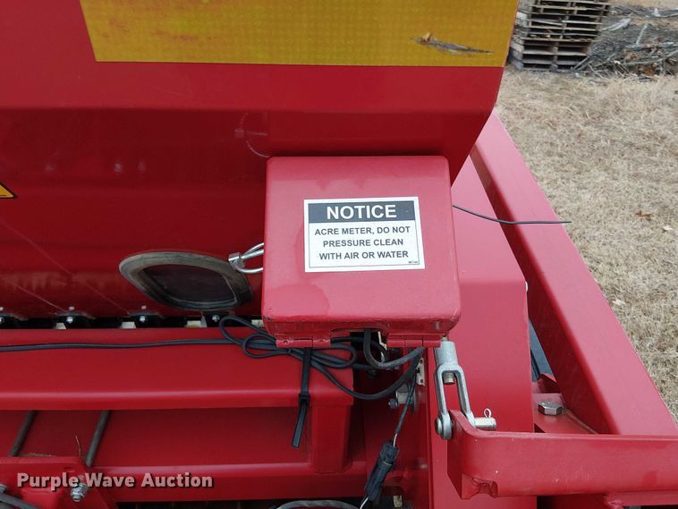 image for item DT4678 2021 Brillion SL2121 seeder