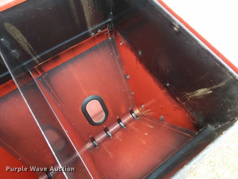 image for item DT4678 2021 Brillion SL2121 seeder