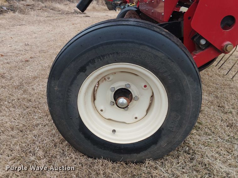 image for item DT4678 2021 Brillion SL2121 seeder