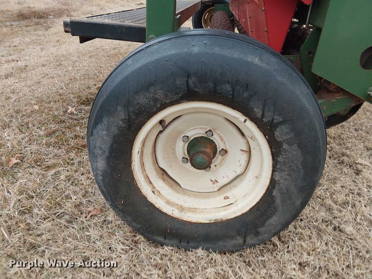 image for item DT4679 Brillion SL-212 seeder