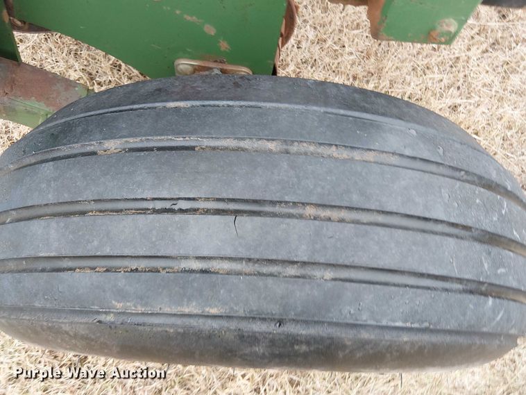 image for item DT4679 Brillion SL-212 seeder