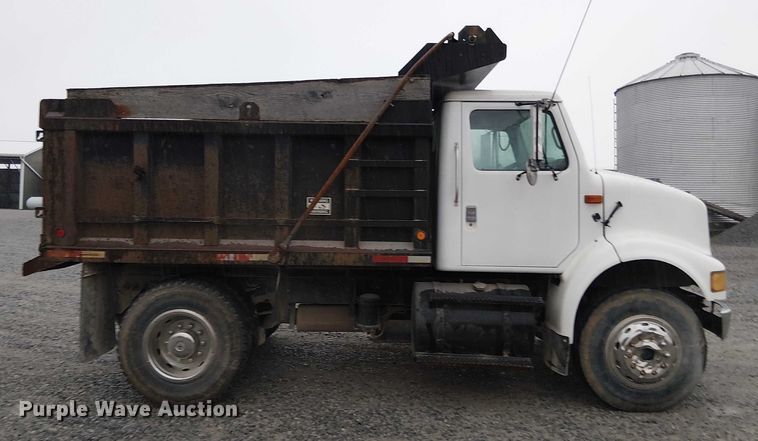 image for item DT4680 1998 International 8100 dump truck