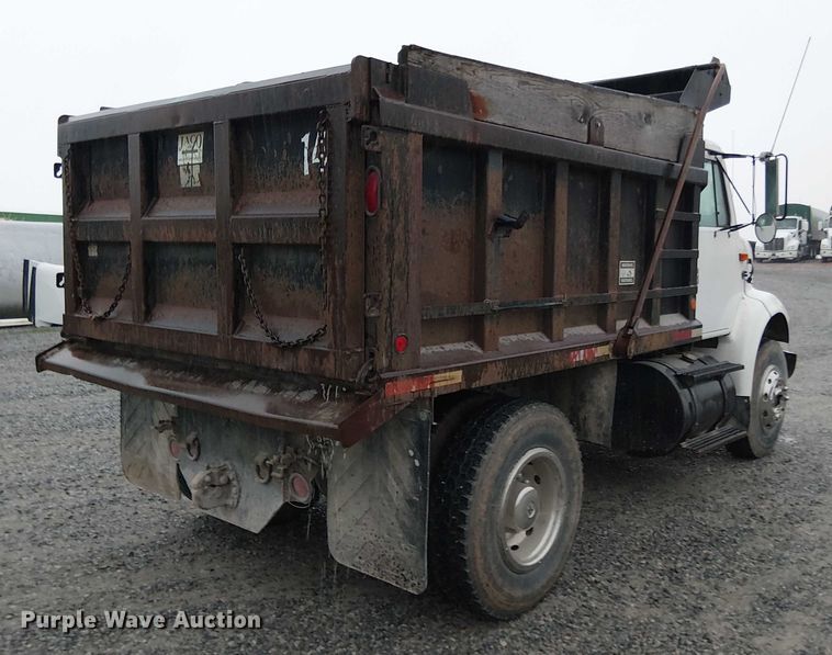 image for item DT4680 1998 International 8100 dump truck