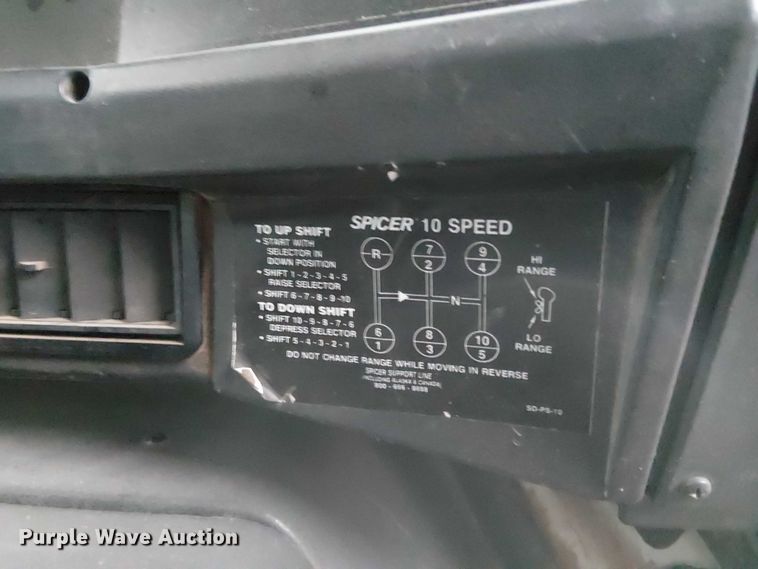 image for item DT4680 1998 International 8100 dump truck