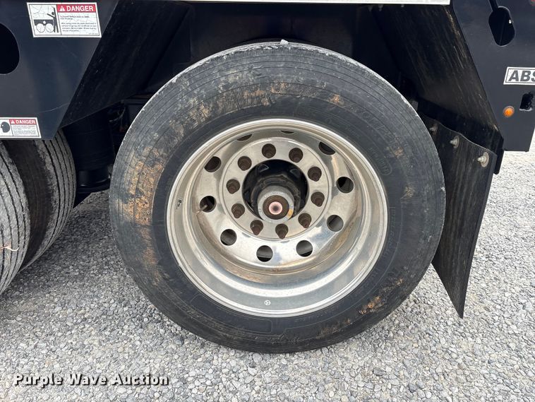 image for item DT4681 2020 Jet Company Inc. lowboy equipment trailer