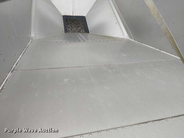 image for item DT4682 2020 Timpte grain trailer