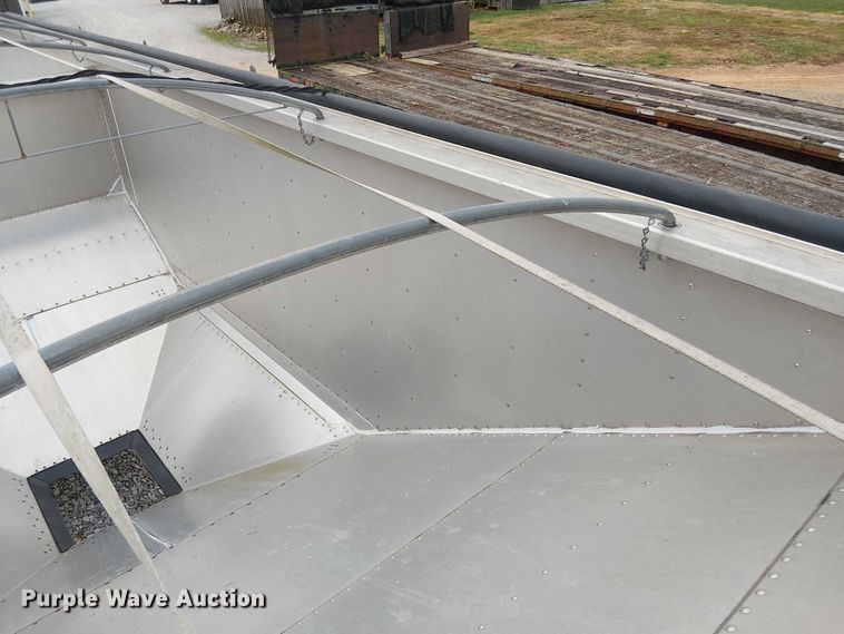 image for item DT4682 2020 Timpte grain trailer