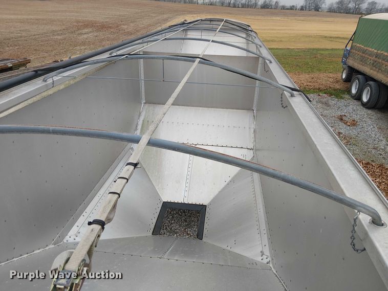 image for item DT4682 2020 Timpte grain trailer