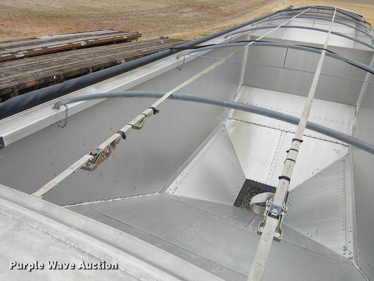 image for item DT4682 2020 Timpte grain trailer