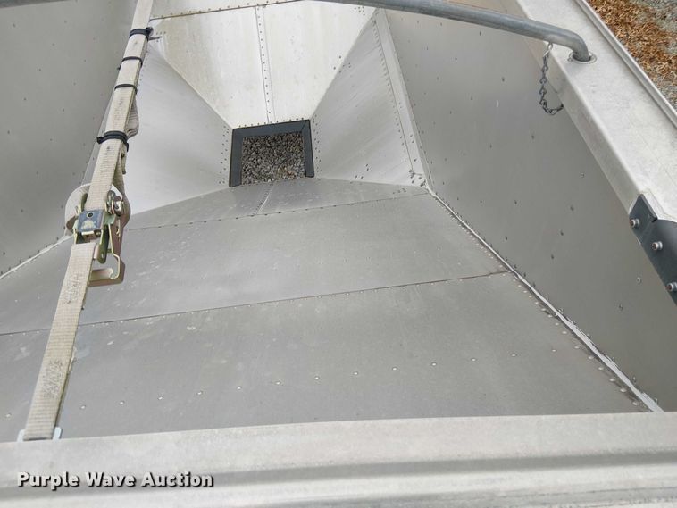 image for item DT4682 2020 Timpte grain trailer