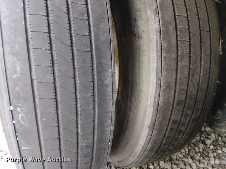 image for item DT4682 2020 Timpte grain trailer