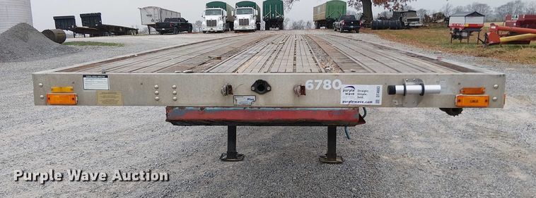image for item DT4683 2000 Transcraft Eagle W2 flatbed trailer