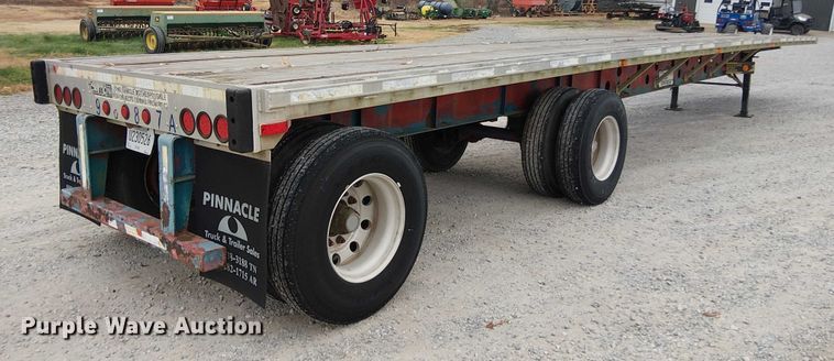 image for item DT4683 2000 Transcraft Eagle W2 flatbed trailer