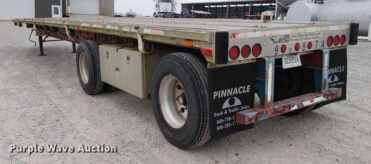 image for item DT4683 2000 Transcraft Eagle W2 flatbed trailer